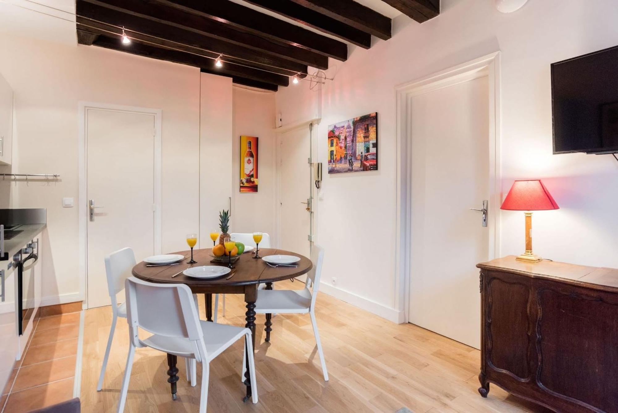 Le Marais & Square Du Temple - Cityapartmentstay Appartement Parijs